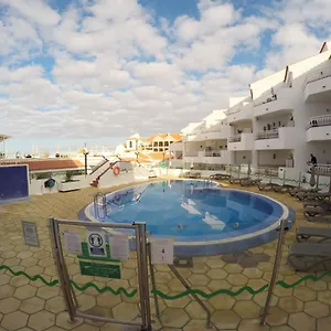 apartamentos-diamantes-ii-118.tenerifehoteles.net/